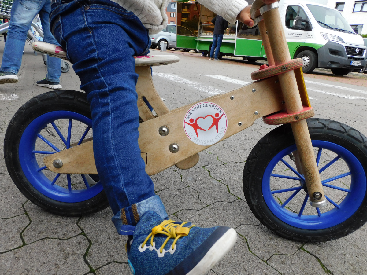 Das Laufrad ist bestens beklebt